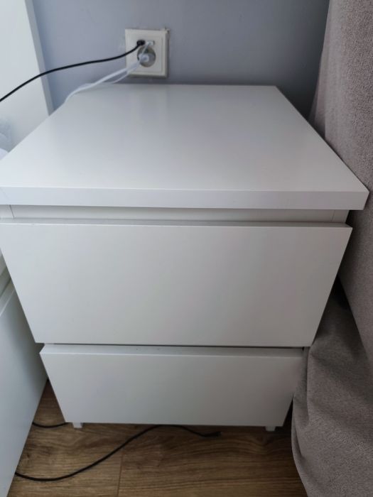 Rama łóżka MALM Ikea z szufladami i szafkami nocnymi
