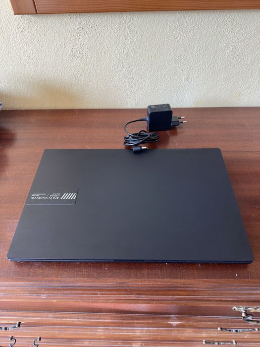 Asus Vivobook go