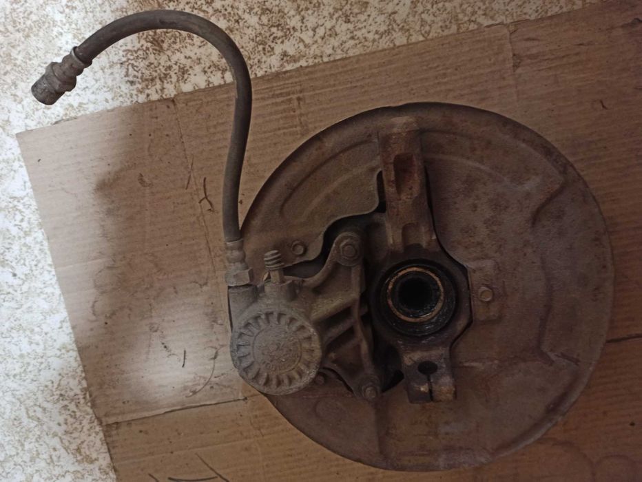 ступиця в зборі (розборка Таврія)