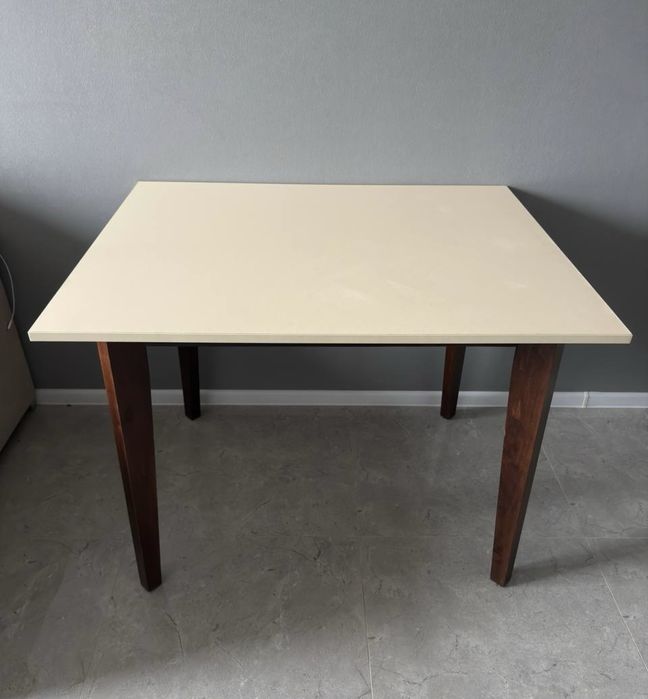 Стіл кухонний б/в