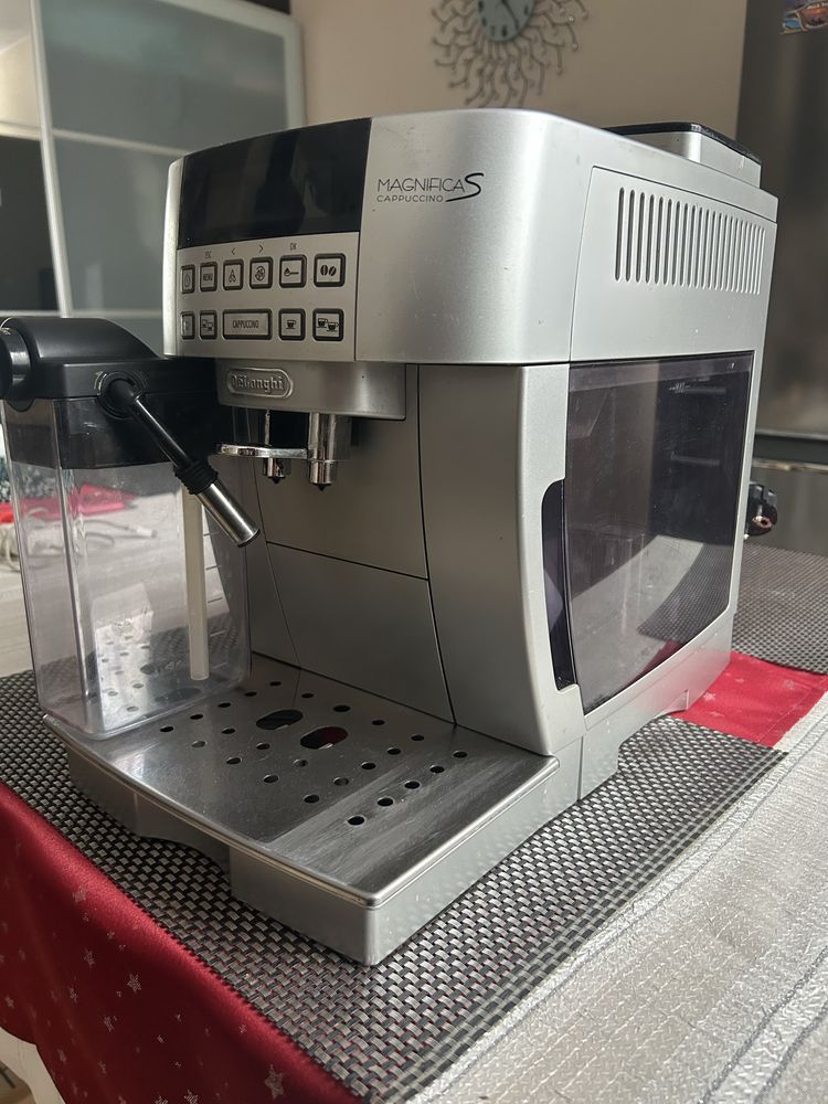 Ekspres DeLonghi ECAM 22.360.S