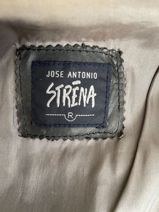 Blusão em Pele Strena