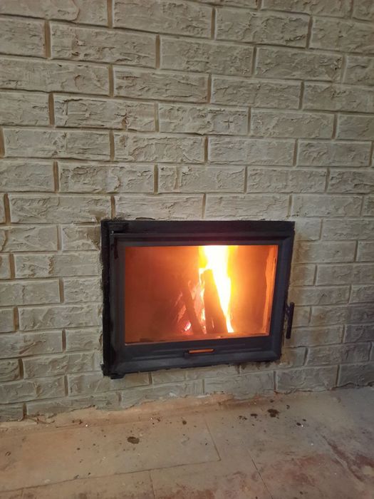 Продам будинок на березі річки в селі  Заньки