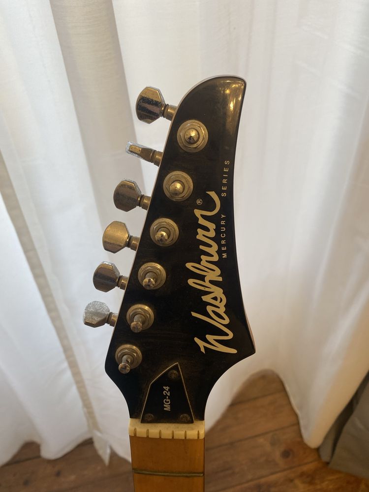 Guitarra Elétrica Washburn MG-24 Mercury Series