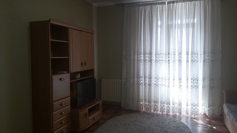 Посуточно 2 ком Центр 97 кв пр. Гагарина, 6 спальных