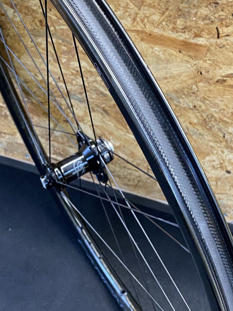 Koło szosa gravel Campagnolo Shamal Carbon przód