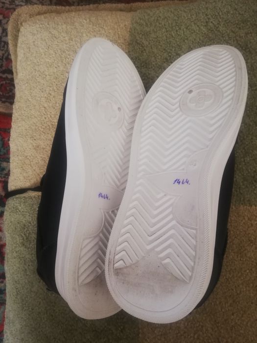 Красовки +Штаты +Куртка.