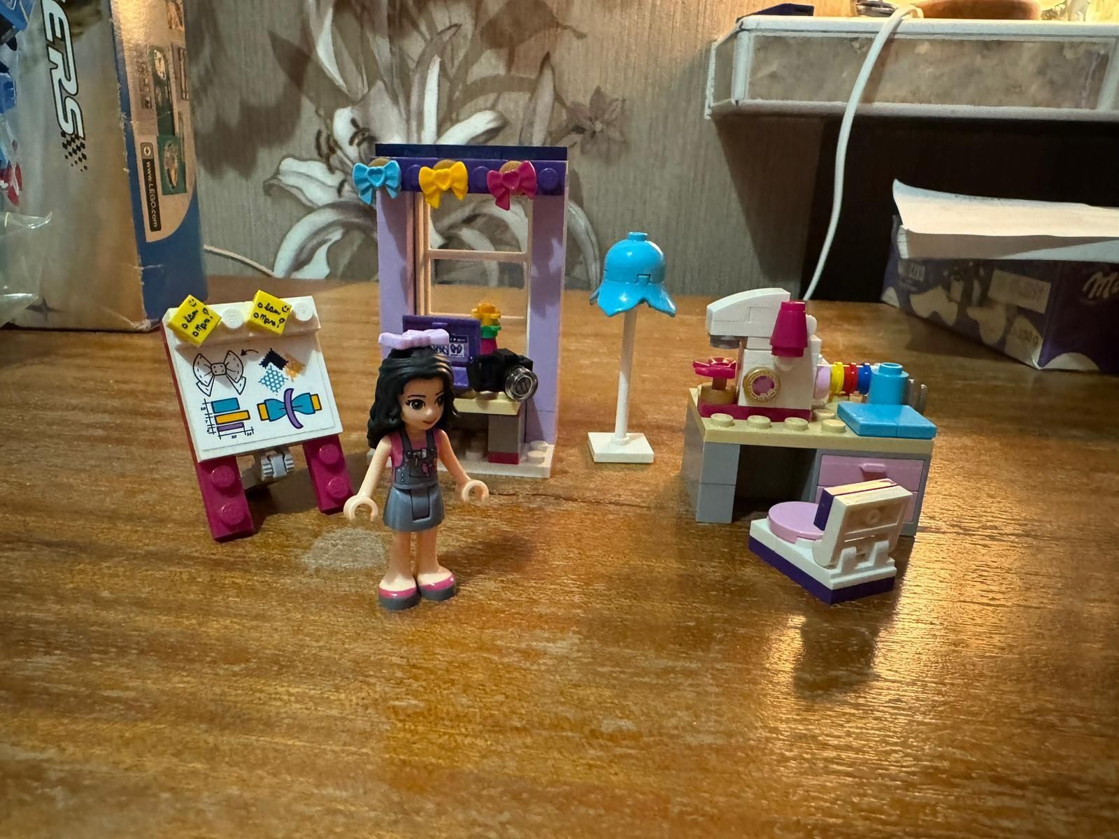 Lego friends pracownia Emmy