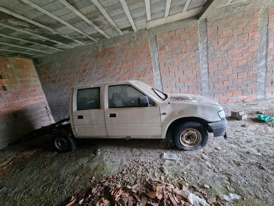 Opel Campo para peças