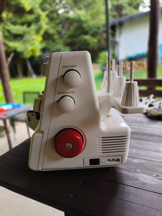 Owerlok janome 990D