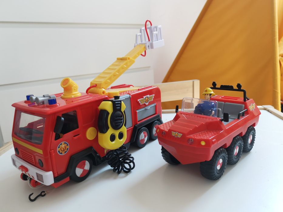Strażak sam wóz strażacki jupiter oraz hudrus