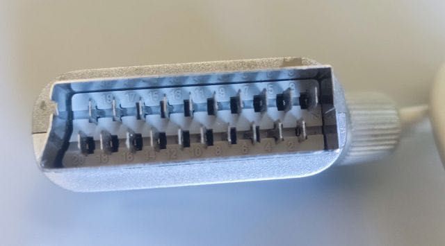 Cabos SCART e RCA