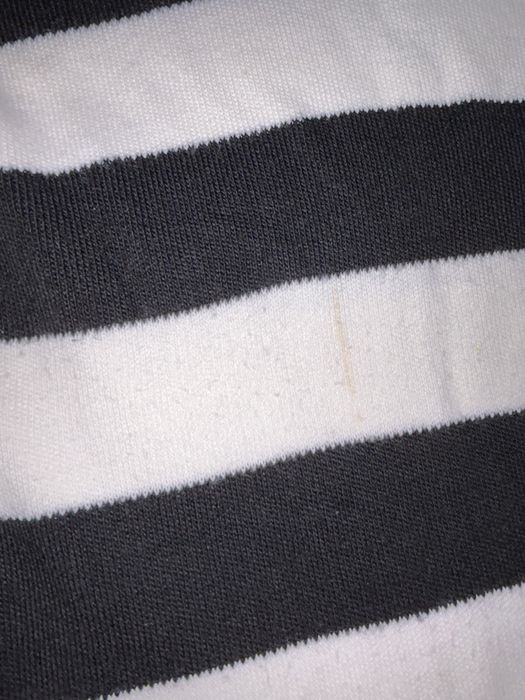 Кофта чорно-біла в полоску