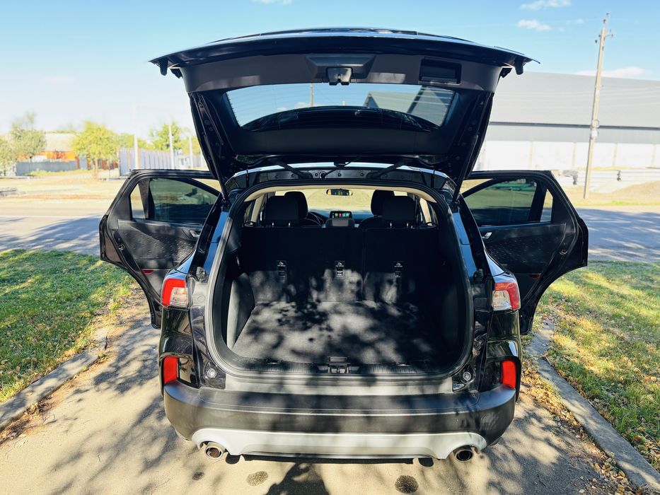 Ford Kuga AWD Titanium