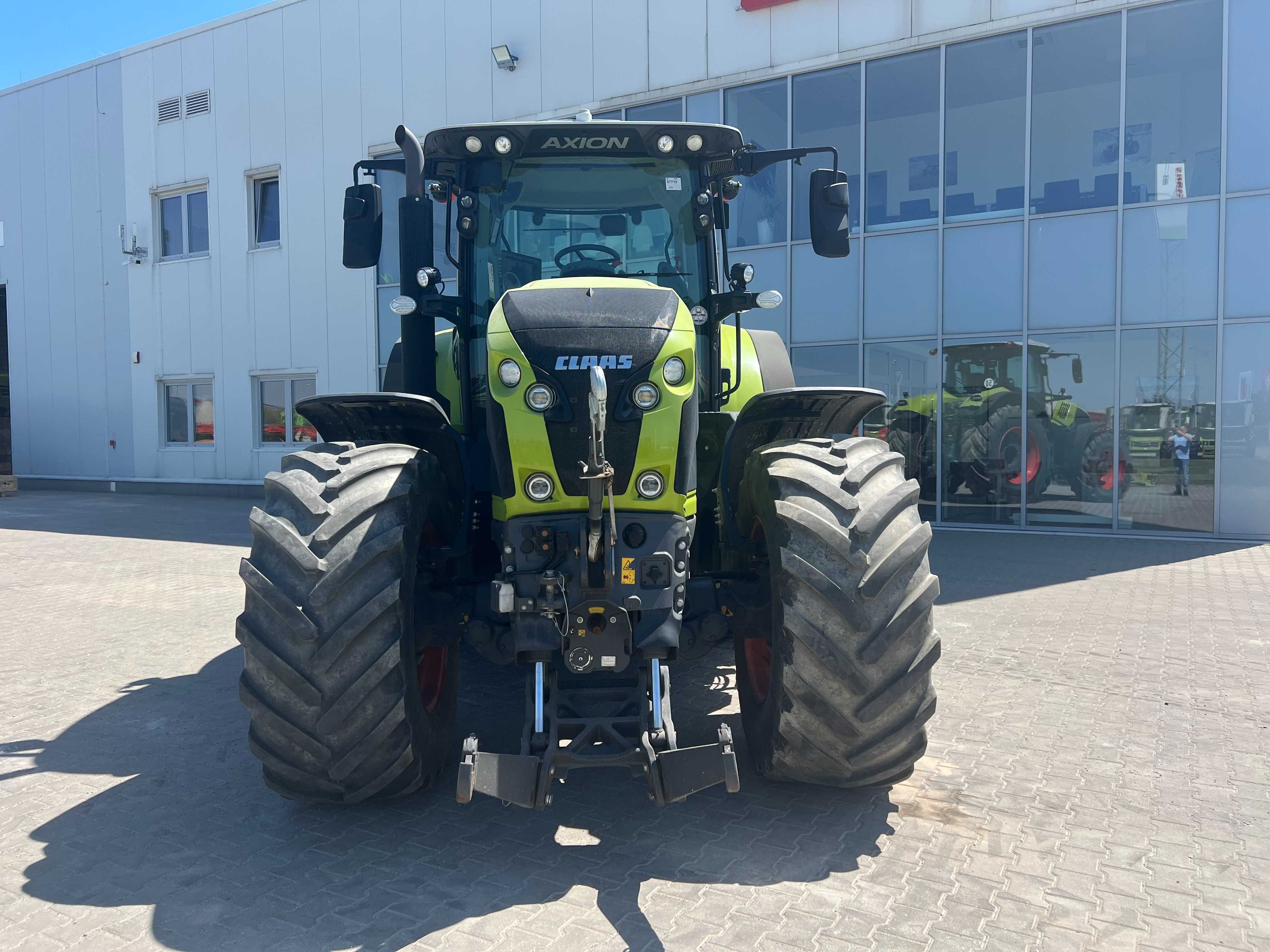 Трактор CLAAS Axion 870