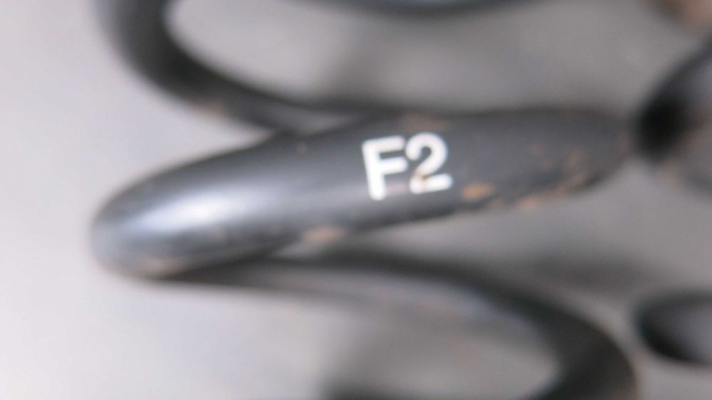 BMW E91 2.0d N47 sprężyny tył kombi