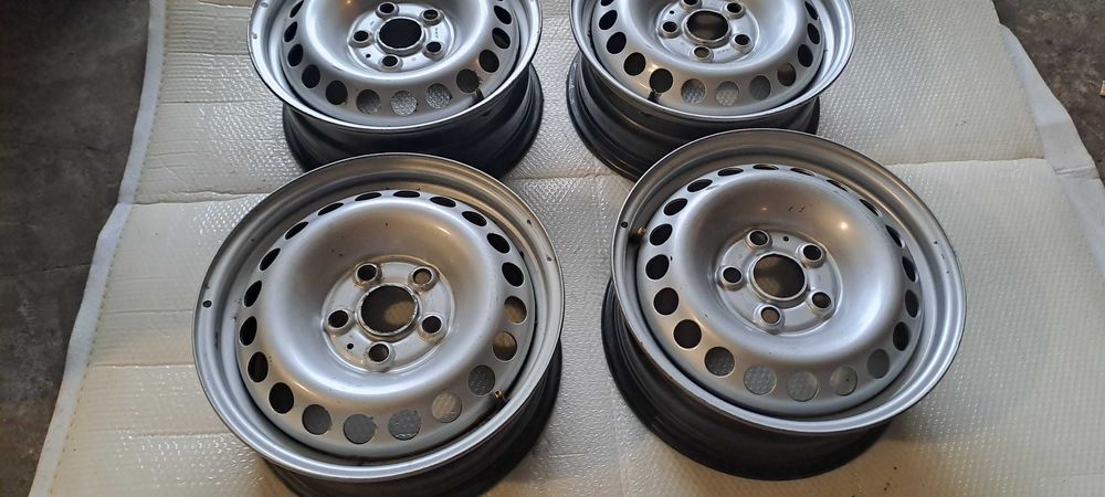 VW 7F0 T5 T6 ORG. Felgi stalowe 6,5J / 16" / 5x120 ET51 Komplet 4 szt