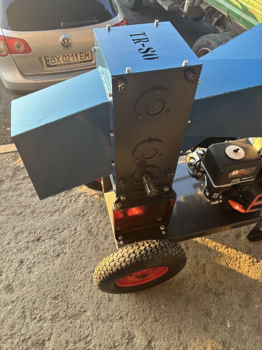 Измельчитель веток с бензиновым двигателем TR-80/Подрібнювач гілок