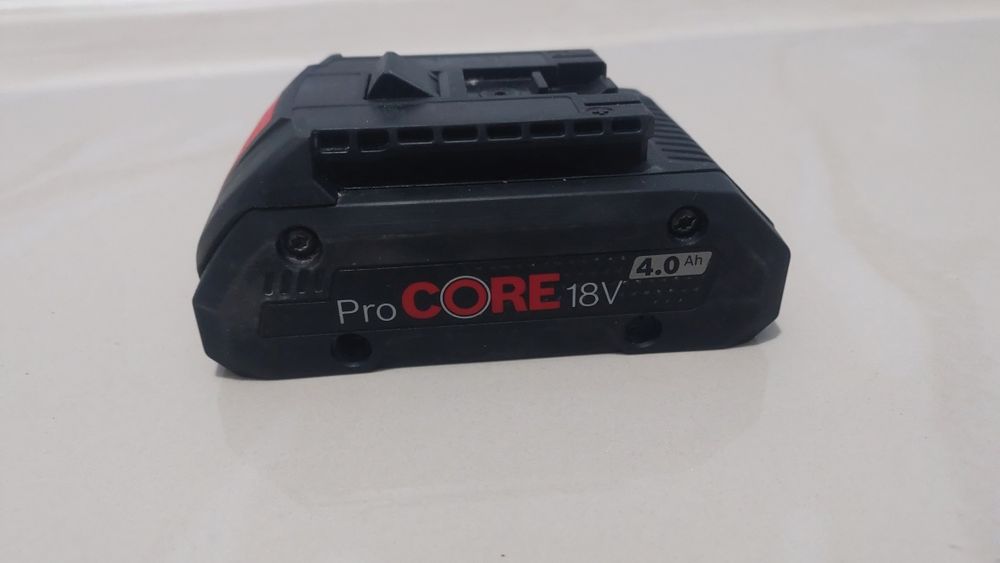 Акумулятор Bosch ProCore 18V 4 Ah