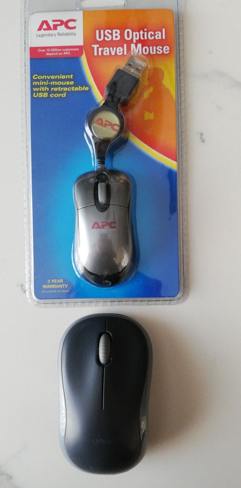 Mini Mysz optyczna APC USB Optical travel mouse USB Bezprzewodowa