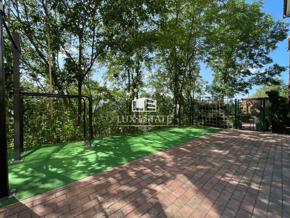 Аренда Таунхаус под офис и жилье Соломенский р-н