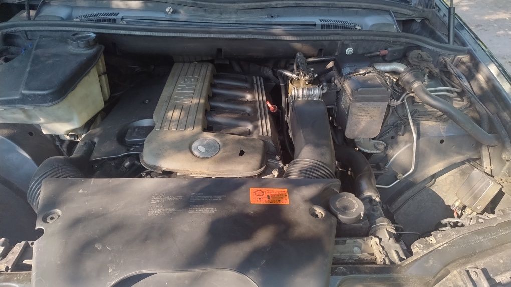 Продам BMW x5 e53 2003