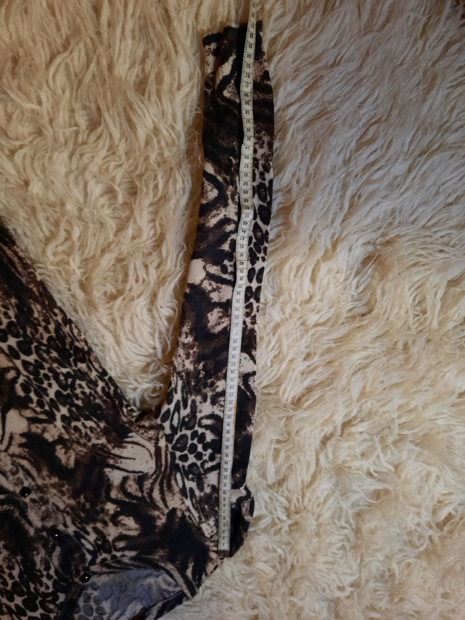 Wzorzysty sweter rozpinany