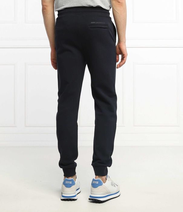 Karl Lagerfeld
Spodnie
Regular Fit
