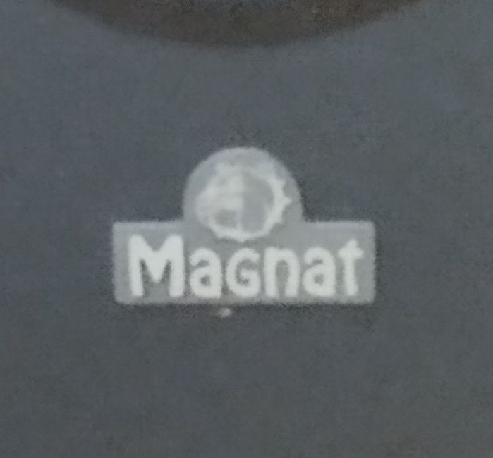 Subwoofer Magnat + klumny