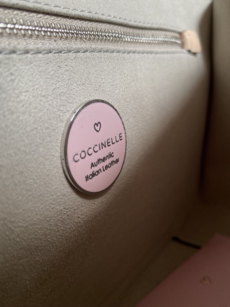 Сумка Coccinelle кожа