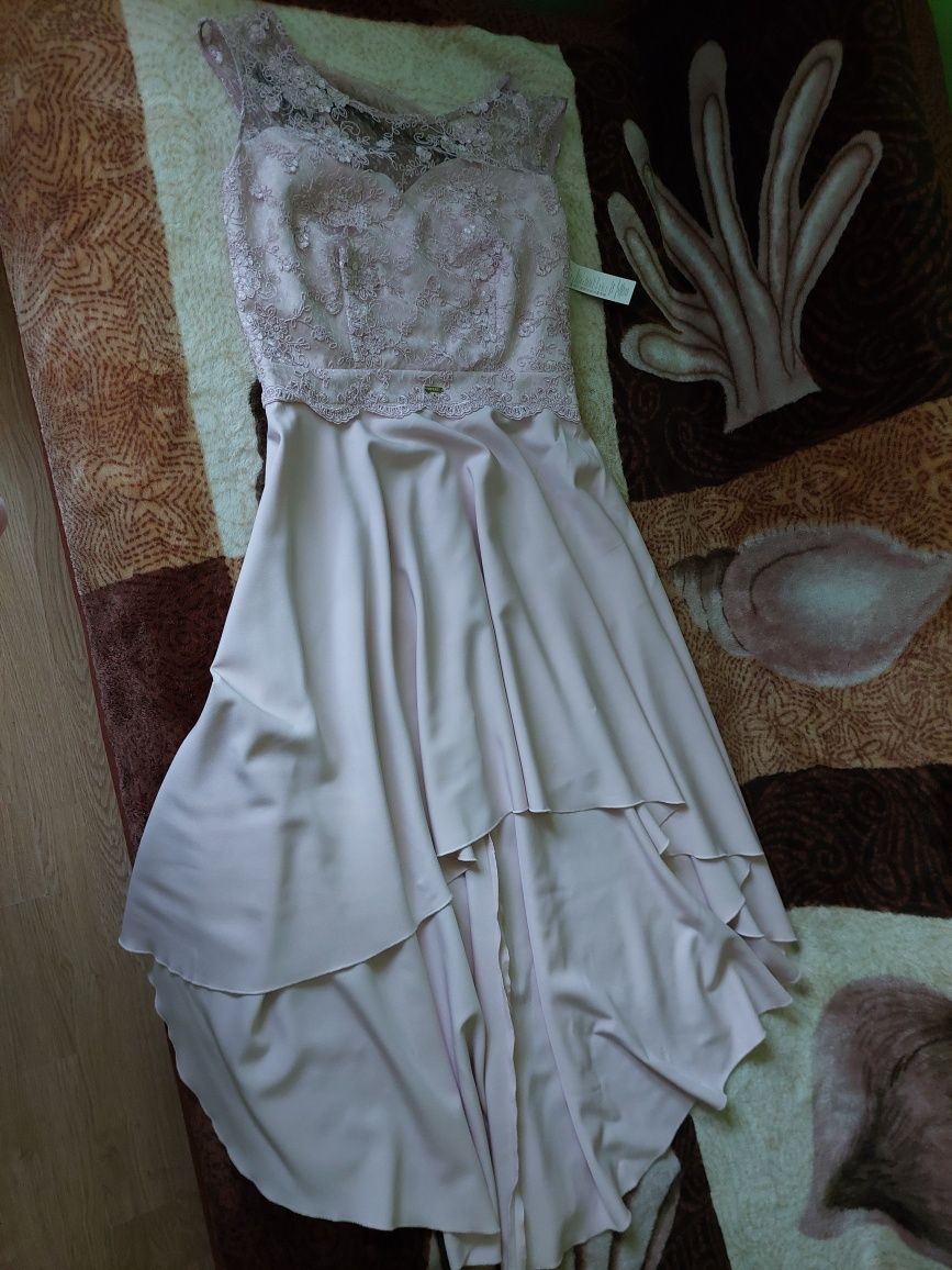 NOWA Elegancka sukienka  r. 44 idealna na Komunię czy Chrzciny