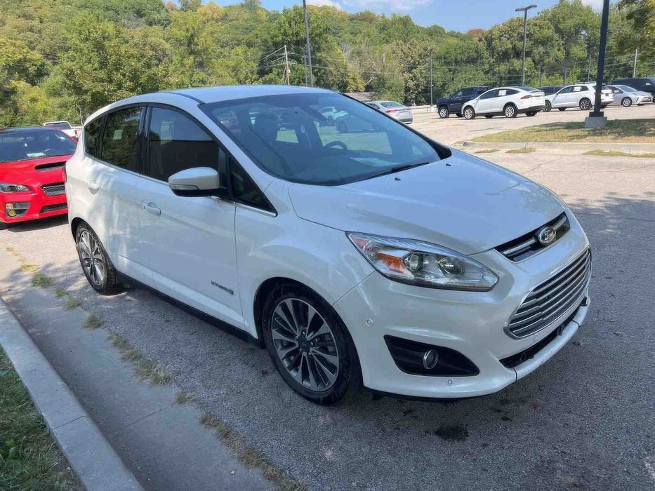 Ford C-Max Hybrid Titanium      2018