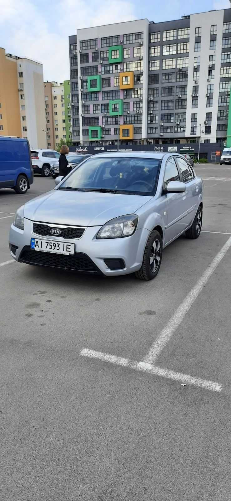 Гарне авто з реальним пробігом Kia Rio