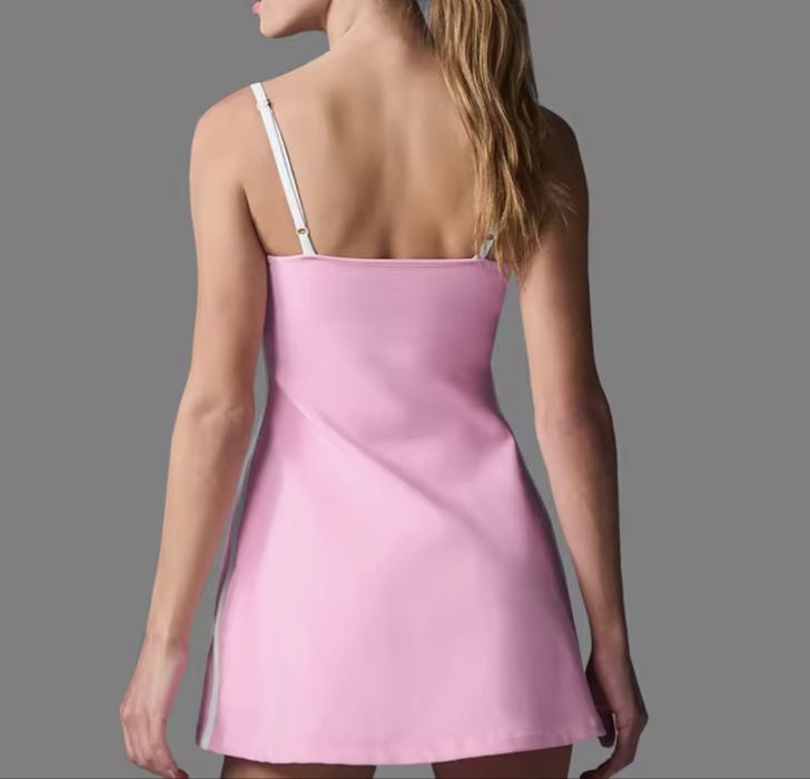 Сукня спортивна нова