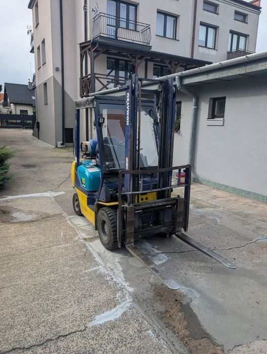 Wózek widłowy Komatsu 1,5t. 2004r gaz cenna brutto