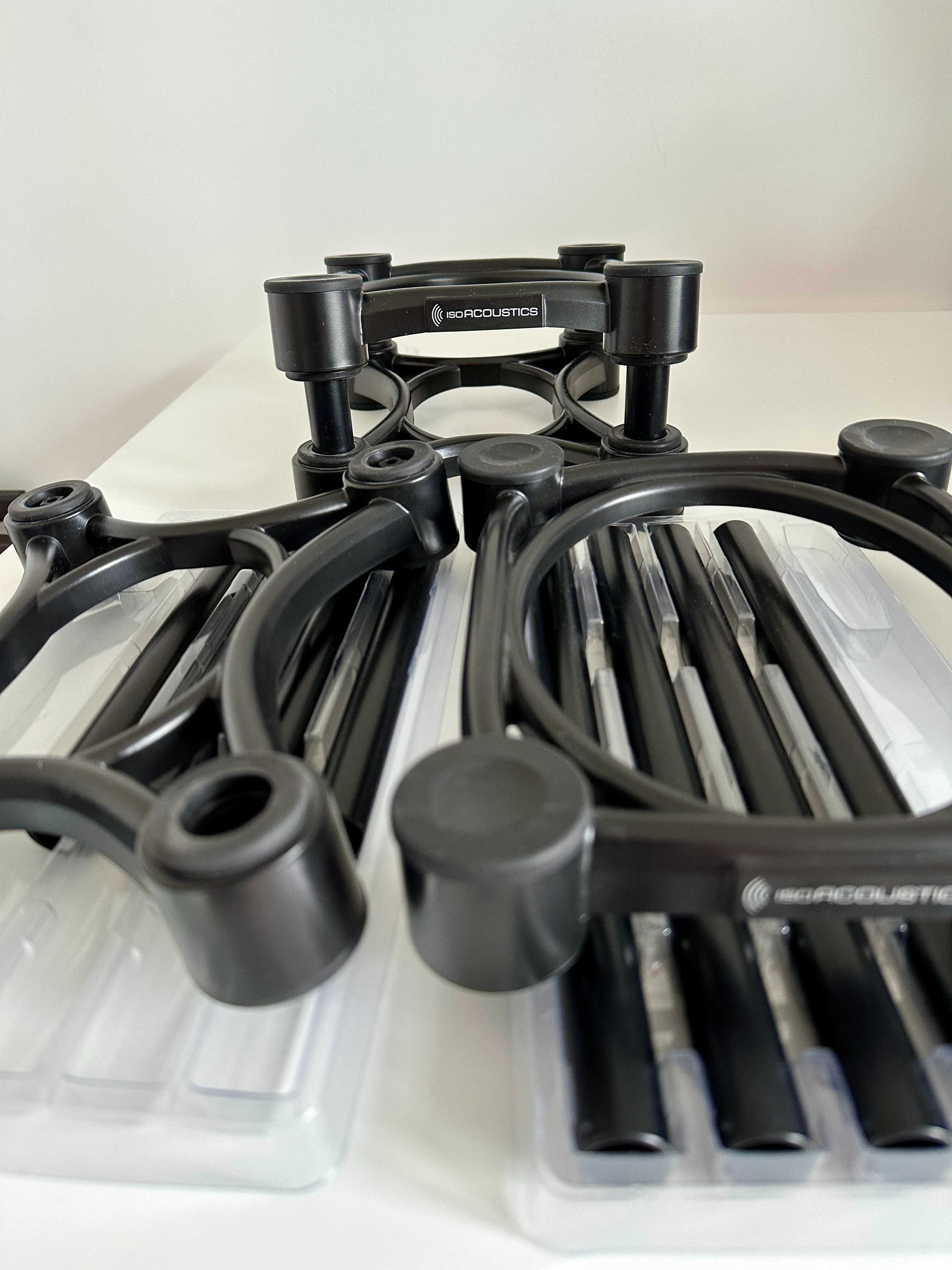 IsoAcoustics ISO-200 - stand, izolator do monitorów studyjnych