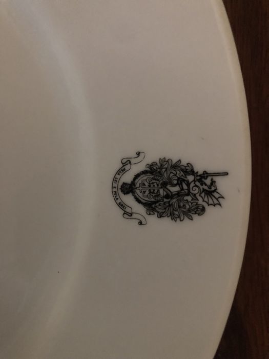 Pratos brasão Vista Alegre