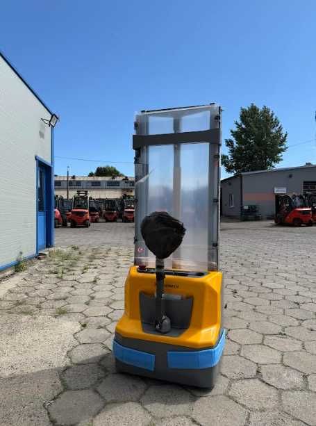 Nowy akumulatorowy podnośnikowy wózek widłowy Jungheinrich AMC12z