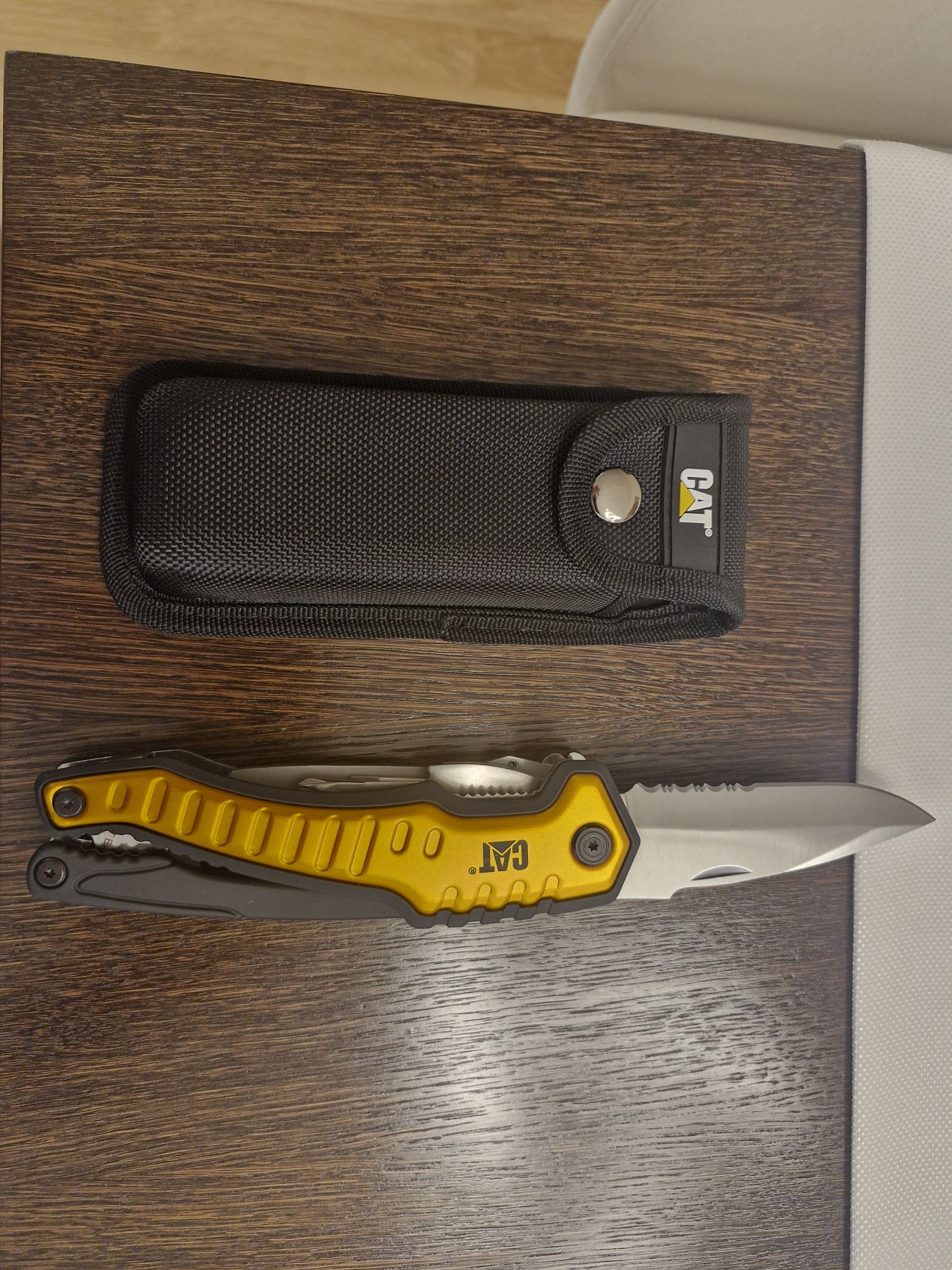 CAT Multitool XL 9w1 Multi-Function Tool nowy