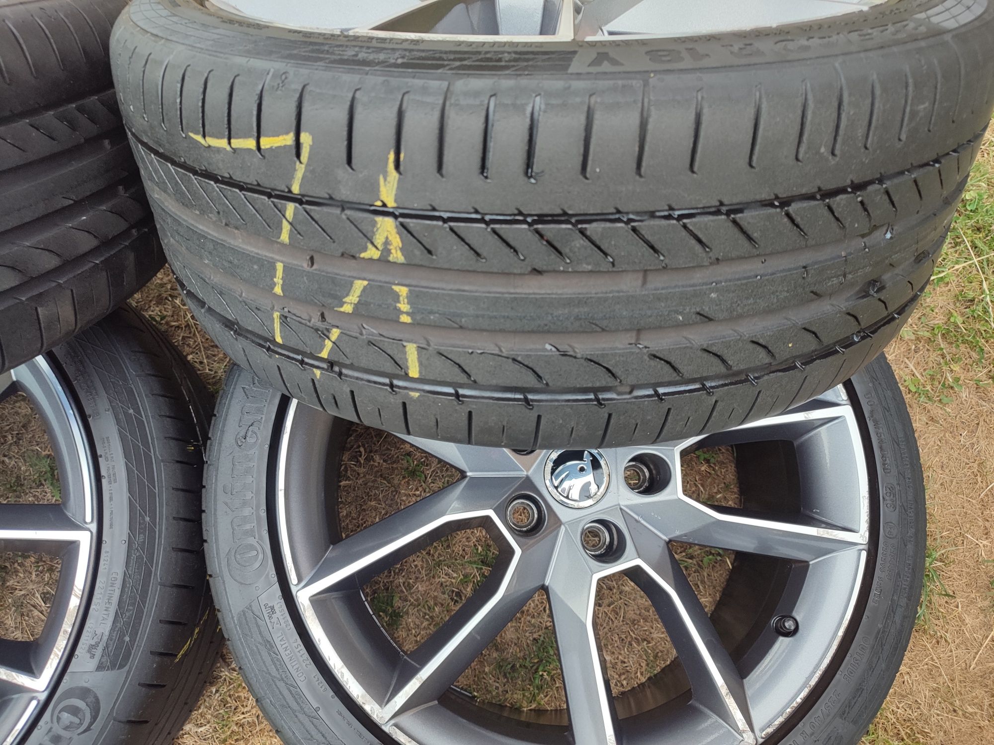 Koła 18 cali Skoda Octavia RS Superb Gemini  Opony letnie 225/40r18