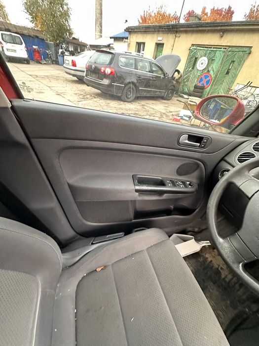 Boczki Volkswagen Golf V Plus Tapicerka przód tył Golf 5 Plus komplet