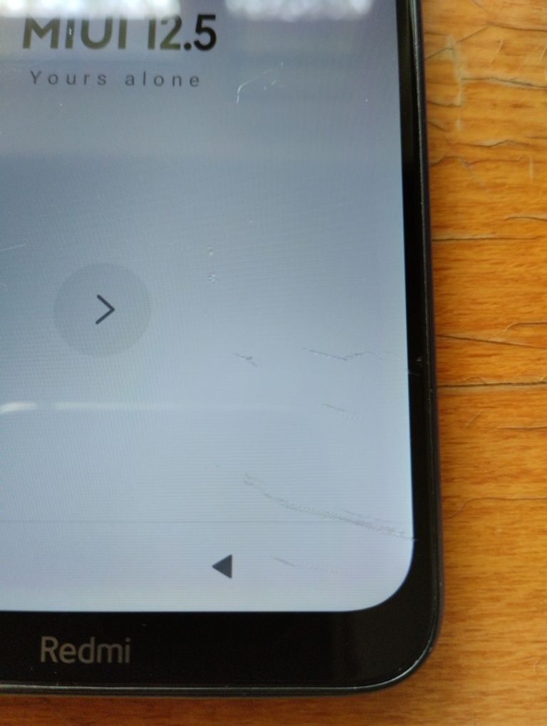 Продам Redmi 8 3/32 гб