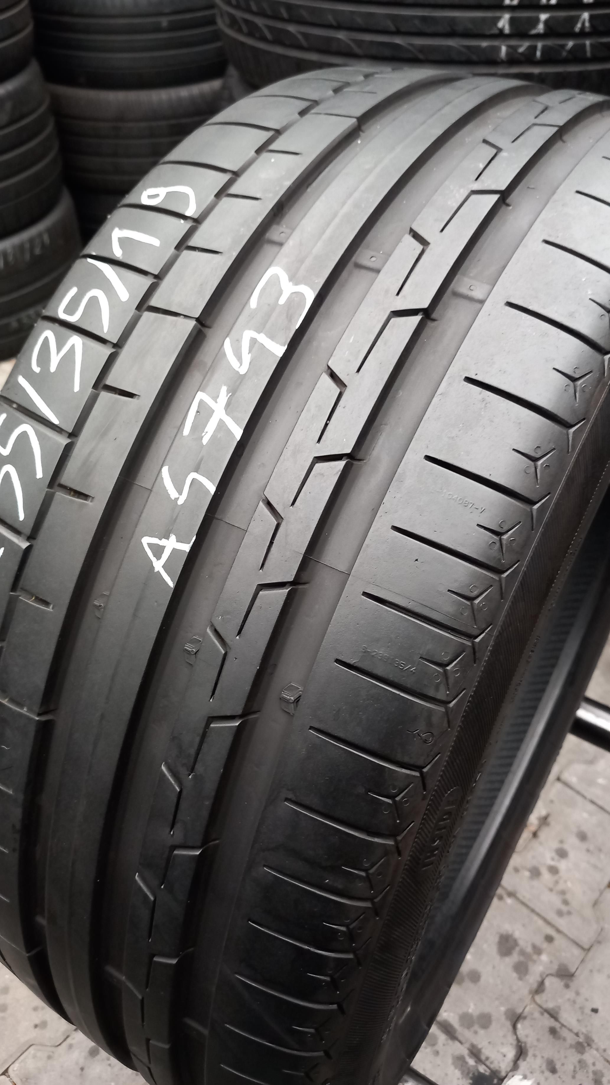 255/35/19 Continental Sport Contact 6 96Y
