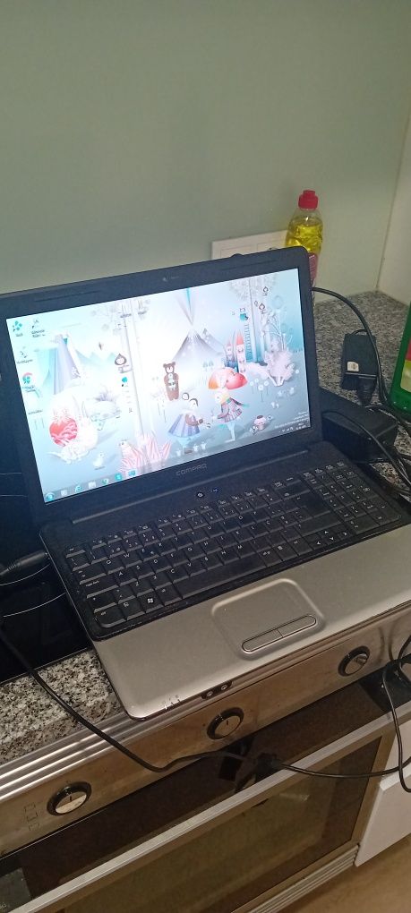 Compaq tamanho medio urgente