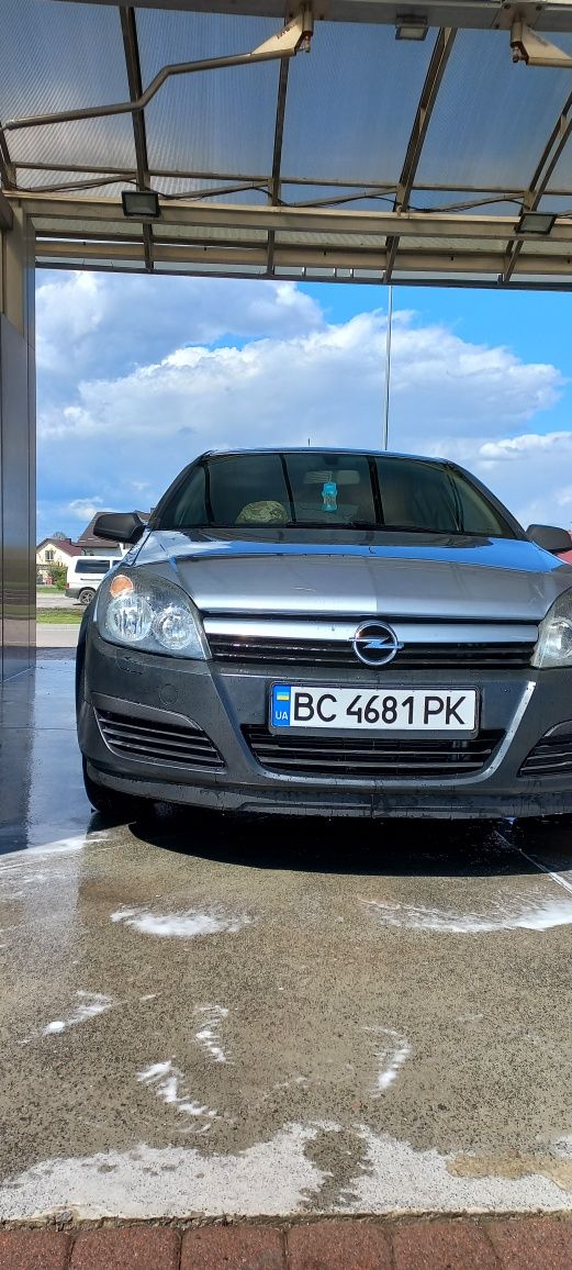 Opel astra h 2004