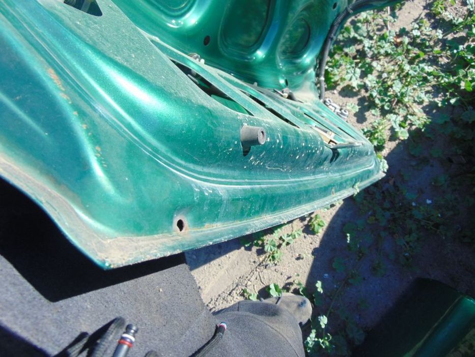 karoseria Daewoo Lanos  drzwi prawy przód tylko został kompletne