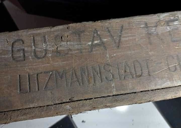 Unikatowa niemiecka drewniana skrzynka z okresu II wojny światowej