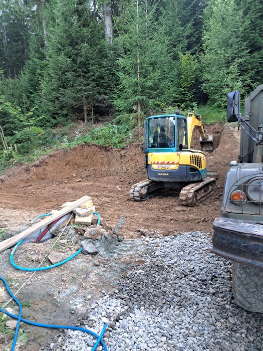 Послуги ескаватора і самосвала Микуличин