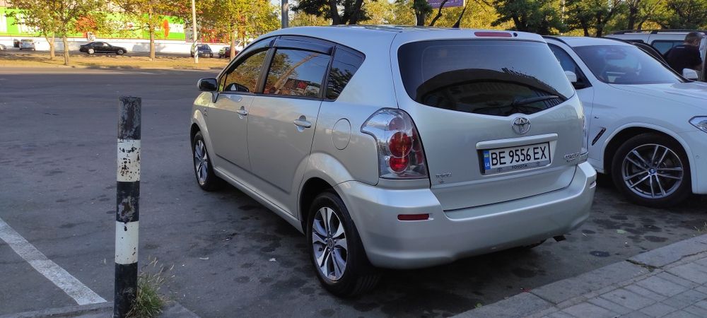 Продам Toyota Corolla Verso 2005 , 2.0 D