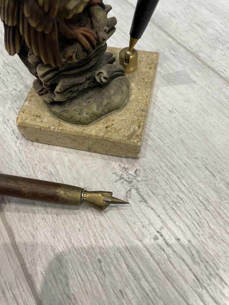 Статуетка сови з ручкою-пером ( вінтаж)
